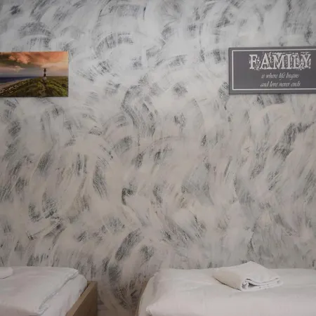 旅馆 Korber - Kontaklos Check-in