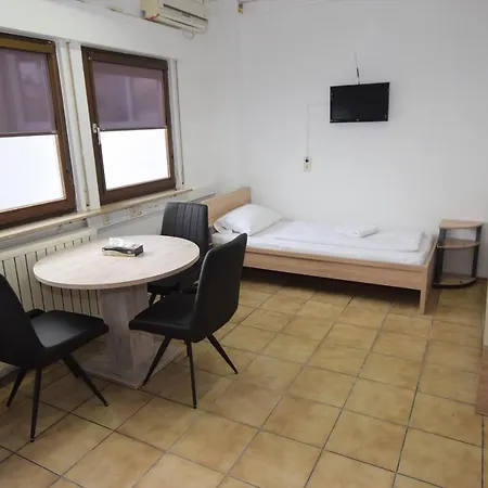 Korber - Kontaklos Check-in 旅馆